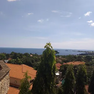 Discovery Courts 4*, Entebbe Uganda