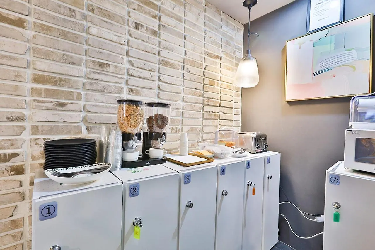 Seomyeon Hound Hotel 1St Street Busan