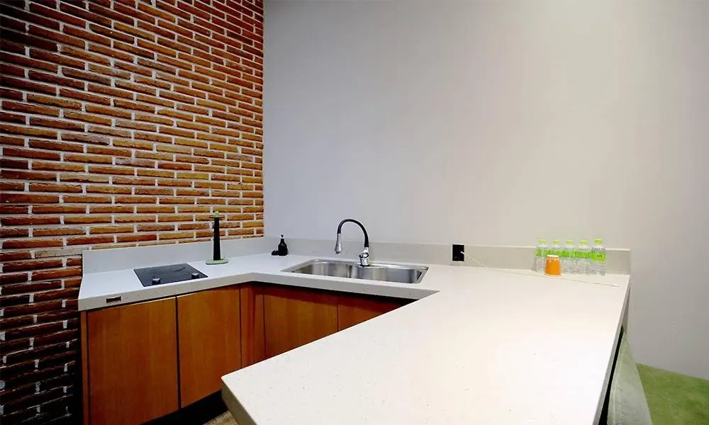 Seomyeon Hound Hotel 1St Street Busan