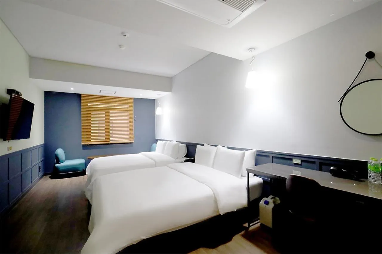 Seomyeon Hound Hotel 1St Street Puszan
