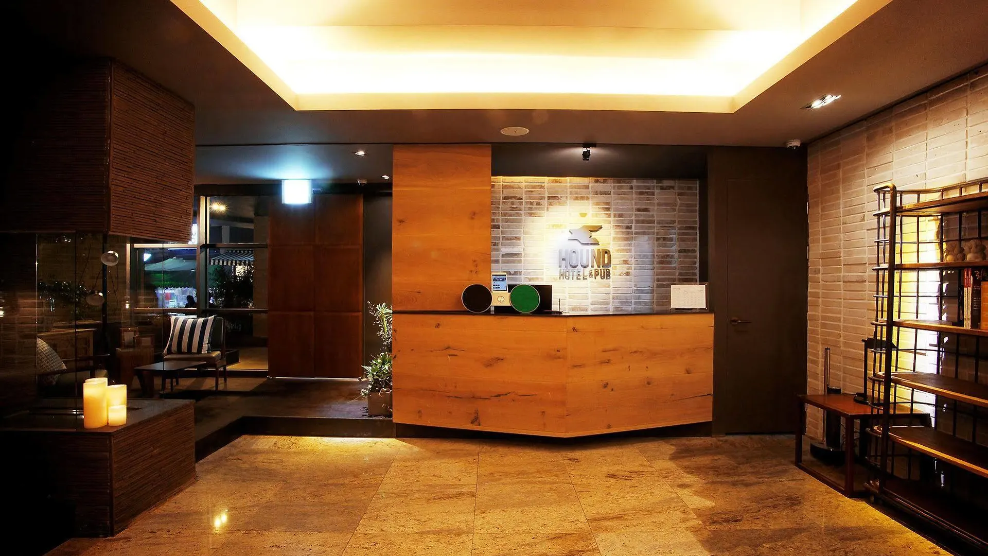 Seomyeon Hound Hotel 1St Street Puszan
